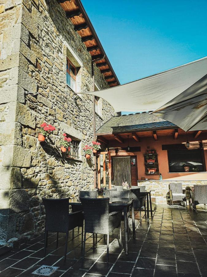 Hotel Rural La Campanona Villager de Laciana Екстер'єр фото
